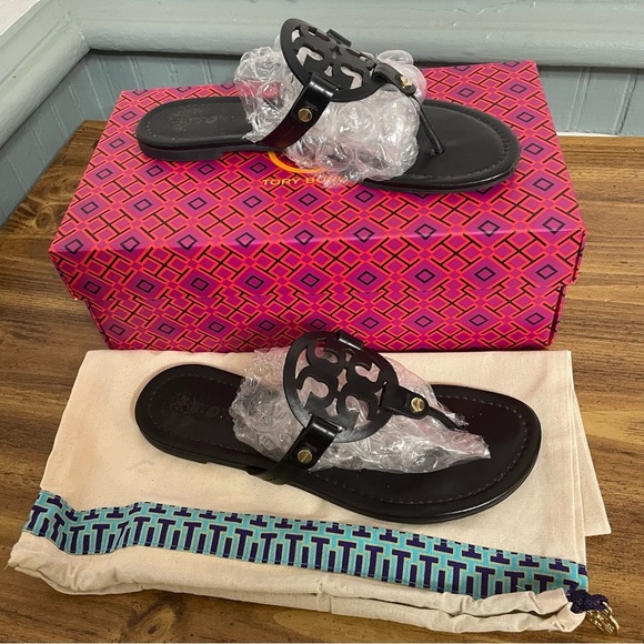 Tory Burch Shoes - Tory Burch Miller perfect black calf leather flip flop thong sandals size 7